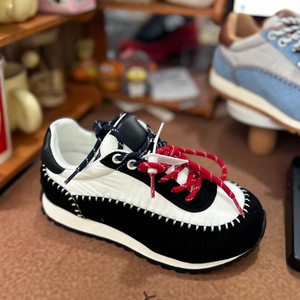 Sacs européens et chaussures Dezheng pour femmes, best-sellers, nouvelle collection printemps-automne 2026, chaussures de sport à semelles épaisses - Product Image 3