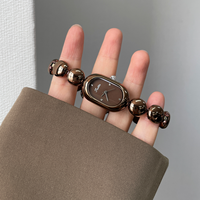 Montre à quartz de luxe pour femme Scottie E9731b, design ovale simple, bracelet en acier inoxydable 9731b, élégance professionnelle et sportive