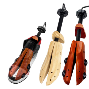 Extenseur métallique à 2 voies pour étirer la largeur et la longueur des chaussures en bois de pin - Product Image 4
