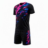 Ensemble de maillots de football personnalisés par sublimation 2026, motif néon Glitch Art, séchage rapide, respirant, uniforme de football, kit d'équipe OEM ODM, MOQ 1