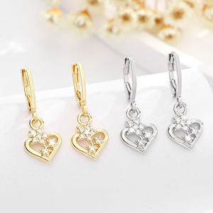 ต่างหูทองเหลืองชุบทอง 14k รูปดาว หัวใจ คุณภาพสูง ขายส่งจากโรงงาน เหมาะสำหรับใส่ทุกวัน แฟชั่นสำหรับผู้หญิง - Product Image 3