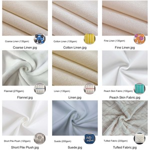 Coussin en velours personnalisé avec pompon, nom et citation personnalisées, housse de coussin décorative douce pour cadeaux de fêtes - Product Image 4