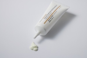 เซรั่มบำรุงผิวหน้า GALACTOMYCES EXOSOmethod Sun Ampoule ป้องกันมลภาวะ พร้อมสารป้องกันแสงแดด SPF ช่วยฟื้นฟูผิวให้กระจ่างใส สำหรับผู้หญิง สไตล์เกาหลี - Product Image 3