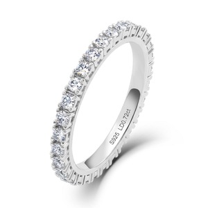 Anello con Diamante Sintetico CVD HPHT, Taglio Rotondo, Montatura a Castone, Fede Nuziale in Argento Sterling 925 per Donne - Product Image 1
