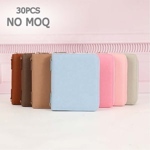 Yihe Tốt Nhất Bán Mềm Da Vàng Nhẫn A7 Dây Kéo Ví Loại Nhẫn Chất Kết Dính Thẻ Id Cửa Sổ Fly Lá Cá Nhân Đóng Gói Tùy Chọn - Product Image 1