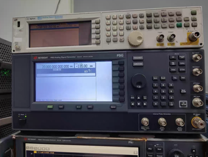 เครื่องกำเนิดสัญญาณอนาล็อก Keysight E8257D PSG มือสอง ไม่ใช่ของใหม่ - Product Image 2