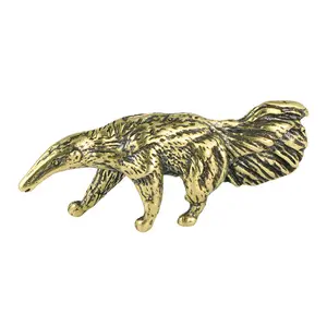 Hot-selling old brass skunk copper ornaments fun decoration copper hand pieces