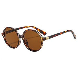 <b>Round</b> <b>Frame</b> Sunglasses Leopard Print UV400 Women's Fashion Sunshades Class 2 PC Lens - Product Image 4