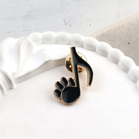 Broches en émail chat noir mignon, thème musical : clavier de piano, note de musique, empreinte de patte. Épingles de revers, badges pour sac à dos de musicien, cadeau.