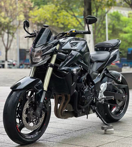 Utilisé pour Apulia 750. Le moteur idéal. Disposer d'un ABS. Motos de rue d'occasion de haute qualité - Product Image 2