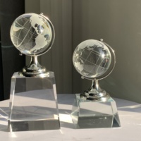 Trophées en cristal ADL Globe en verre Trophées de récompense gravés au laser pour les entreprises Souvenir personnalisé Trophées en cristal Plaque de récompense