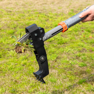 Sarcloir debout innovant avec long manche télescopique pour éliminer sans effort les mauvaises herbes sans se plier, une aide de jardinage indispensable. - Product Image 3