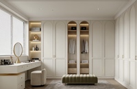 Ensemble de chambre à coucher en bois massif de luxe léger européen, coiffeuse avec portes vitrées, armoire sur mesure pour hôtel