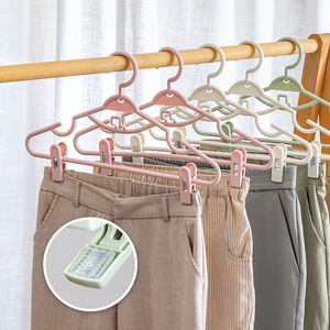Cintre à vêtements multifonctionnel avec pinces, cintre à pantalons, conception intégrée pour usage domestique - Product Image 4
