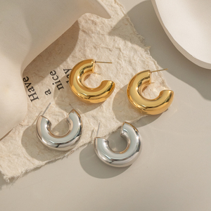 X&amp;L Vintage Stainless Steel Metal 18K Gold Plated Hollow C-shape Hoop Earring for Women Charm Waterproof <strong>Jewely</strong> Wholesale Gifts - Product Image 5