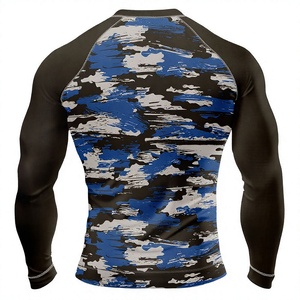 เสื้อรัดกล้ามเนื้อ MMA สำหรับผู้ชาย แห้งเร็ว แบบสั่งทำพิเศษ ลายซับลิเมชั่น สำหรับ BJJ และ Grappling ผลิตในประเทศปากีสถาน - Product Image 2