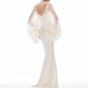 Vestido de sirena de satén blanco de alta calidad y moda con mangas de capa transparente y espalda abierta, OEM ODM, hecho en Vietnam - Product Image 4