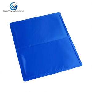 Umwelt freundliche kühlende Haustier matte für Hunde Katzen Moderner fester Schwamm Sommers chlaf kissen Wärme entlastungs kissen mit eisigem coolem Design - Product Image 3