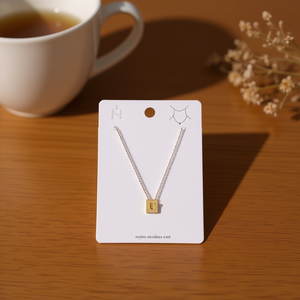 Collana con Ciondolo Lettera U in Acciaio Inossidabile Angelina, Catena a Serpente, Gioielli Minimalisti Unisex per Uso Quotidiano - Product Image 3