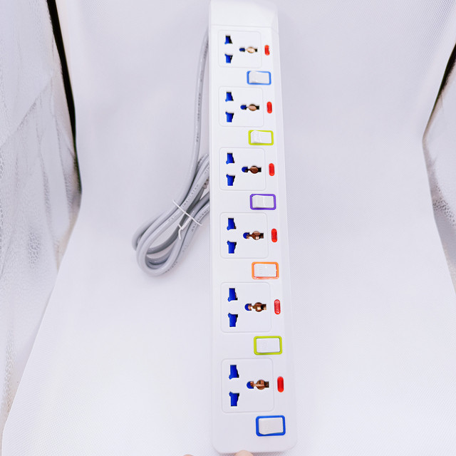 Hot Selling 6 Outlet Power Extension Socket White 10A King British UK Standard with Light Made of ABS Material