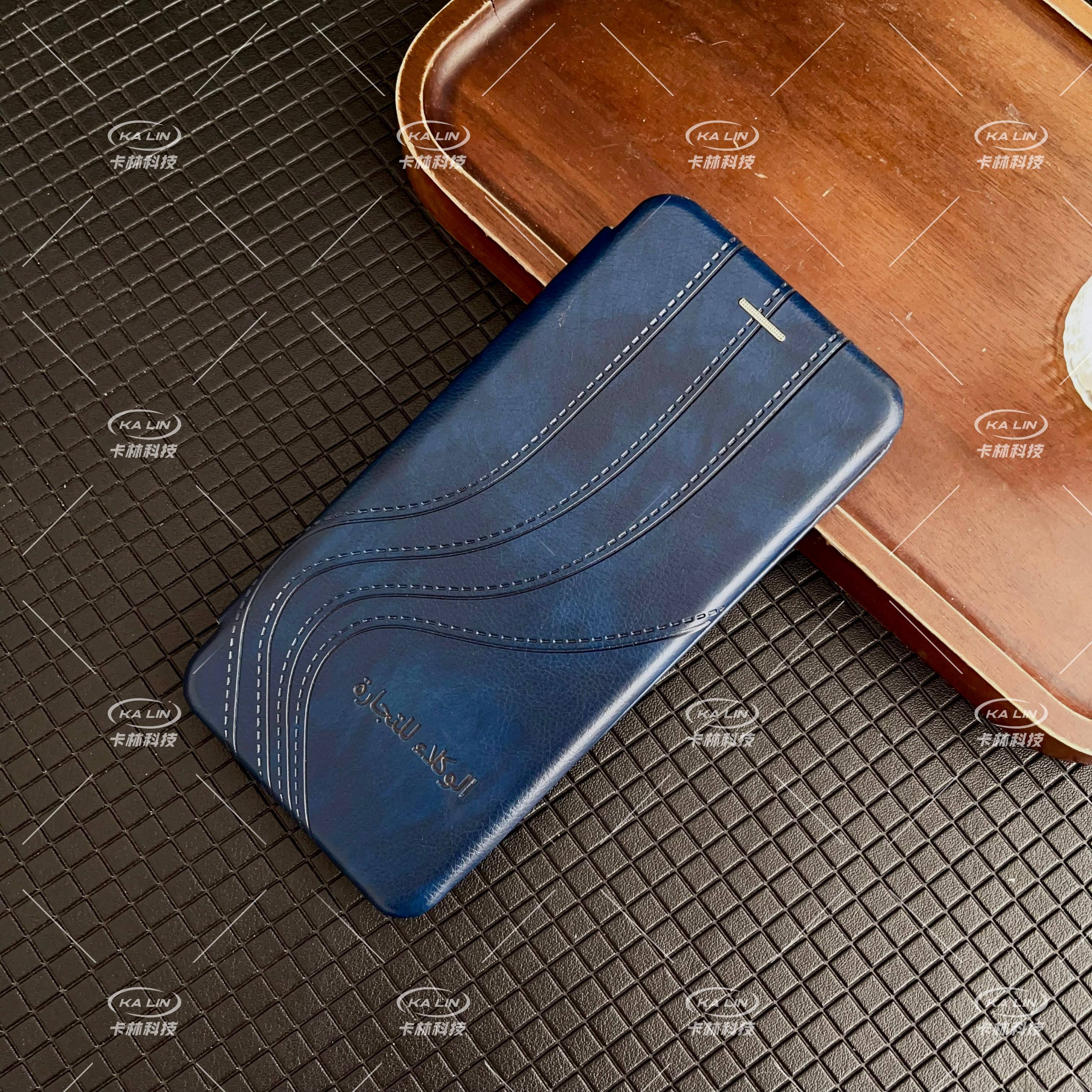 สีน้ำเงิน