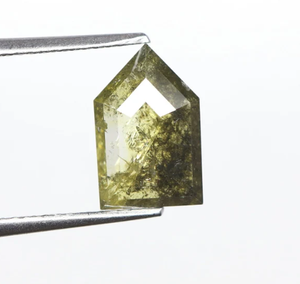 2.10กะรัตเพชรสีเขียวแฟนซีธรรมชาติคุณภาพสูงสำหรับคอลเลกชันเครื่องประดับของเธอเพชรสีเขียวที่สวยงาม - Product Image 3