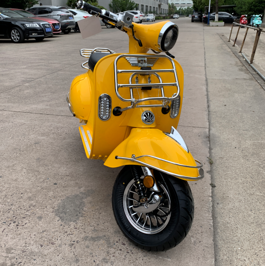 Большой мотор Яркий Рождественский подарок желтый 60 в 20 Ач батарея 3000 Вт Мотор Ретро Vespa электрический скутер citycoco