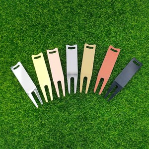 Fourche de golf en métal pour réparation du green, en fer, multicolore, accessoires de golf d'extérieur, conception pratique, usage universel - Product Image 1