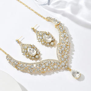 2025 nouvelle mode exquise haute qualité larme gemme bijoux cristal grappe déclaration collier boucle d'oreille ensemble pour tenue de soirée - Product Image 3
