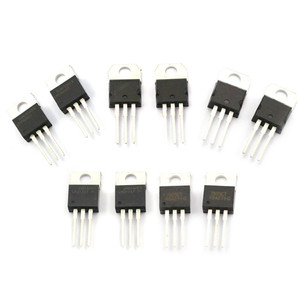 PIC18F47Q84T-I vi điều khiển 8 bit/PT-MCU CAN-FD, Flash 128KB, RAM 13kb, 12B adc3, utmr, Dac, PIC18F47Q84T-I/PT - Product Image 2