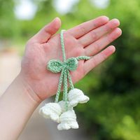 Accessoires de suspension pour rétroviseur de voiture, fleur de lys, tricotée à la main en laine, moderne, mignonne, décorative, pendentif au crochet