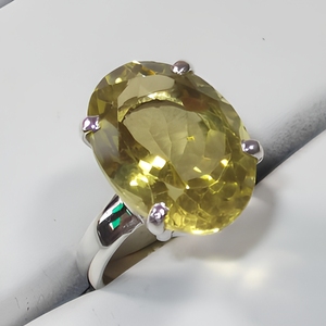 Anillo de Plata de Ley 925 con Cuarzo Limón Natural, Corte Ovalado, Gema Amarilla, Joyería Elegante y de Lujo para Mujer - Product Image 1