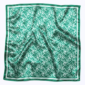 Sciarpa in poliestere Jacquard <span class=keywords><strong>di</strong></span> <span class=keywords><strong>seta</strong></span> imitata personalizzata all'ingrosso sciarpa in <span class=keywords><strong>Chiffon</strong></span> <span class=keywords><strong>di</strong></span> raso 140x140 con fiori - Product Image 6