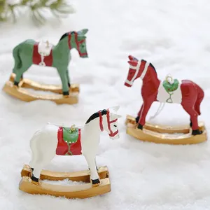 จี้รูปม้าม้าโยกทำจากเรซินต้นคริสต์มาสโทรจันสำหรับแขวนเครื่องประดับต้นคริสต์มาส
