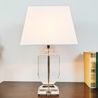 Lampe de table LED carrée de style moderne et luxueux américain, avec abat-jour en cristal, AC E26, pour la maison, la chambre à coucher, le bureau, la lecture, l'hôtel