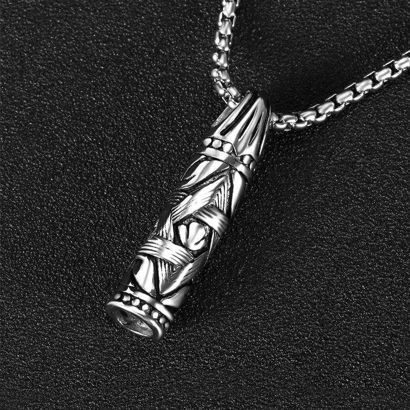 จี้ทองพร้อมสายไข่มุกสีเงิน