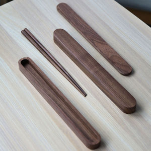 Boîte à baguettes portable en bois de noyer noir, étui de rangement rectangulaire pour les voyages et l'usage domestique - Product Image 1