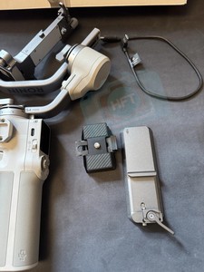 Gimbal Profesional HFT RS 4 Mini para Cámara, Compatible con V5.1, 13 Horas de Duración de Batería, Carga Útil de 4.5 kg, Construcción de Aluminio, Controlador para Móviles - Product Image 2