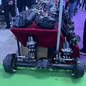 Triciclo Eléctrico de Tres Ruedas de Alta Resistencia, Ensamblaje de Eje Trasero con Diferencial y Freno de Tambor, Fabricado en China - Product Image 1