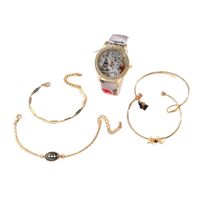 Populaire femmes charme montre serpent motif ceinture Paris tour numérique diamant-ensemble britannique Quartz 20mm 42mm verre pointeur en gros