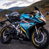 Moto sportive d'occasion Spring Breeze CF250 250cc bicylindre refroidie par eau 160km/h homologuée pour la route