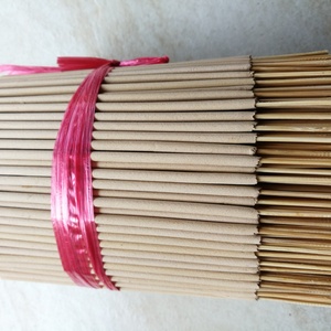 ธูปไม้ธรรมชาติไร้กลิ่น ขนาด 5 นิ้ว 8 นิ้ว 9 นิ้ว สำหรับใช้ในพิธีกรรมทางศาสนา คุณภาพดี ดูดซึมกลิ่นได้ดีและมั่นคง - Product Image 2