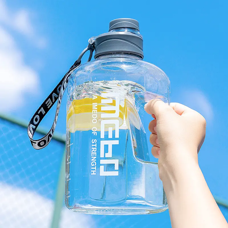 BPA-משלוח פלסטיק מים בקבוקים עם פעמים מזון-בטוח מים כד עם ידית
