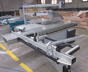 Scie à panneaux CNC à table coulissante informatisée pour le travail du bois et la fabrication de meubles, <span class=keywords><strong>avec</strong></span> fonction de scie à poutre alternative automatique - Product Image 2