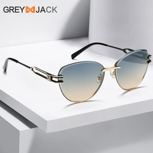 แว่นกันแดดกรีแจ็คทรงแคทอายไร้กรอบสำหรับผู้หญิง สีดำโลหะ เลนส์ไล่เฉดสี UV400 รุ่นที่ 3 - Product Image 5