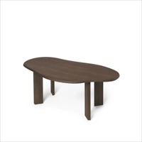 Bureau foncé de forme irrégulière au design moderne et épuré