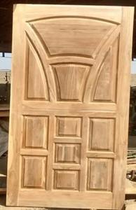 Puerta de madera de teca africana al por mayor para proyectos de villas y residenciales, disponible a un precio asequible desde India - Product Image 3