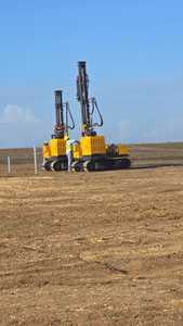 Plateforme de forage solaire télécommandée avec mât télescopique pour sols meubles et sols durs - Product Image 4