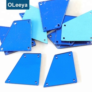 Vente Chaude Populaire : Pierre à coudre en acrylique à dos plat effet miroir avec 2 trous pour la décoration de costumes - Product Image 1