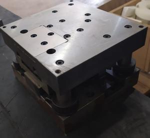 Moule de presse à clip en acier, précision industrielle, outils de poinçonnage en métal de haute qualité - Product Image 3